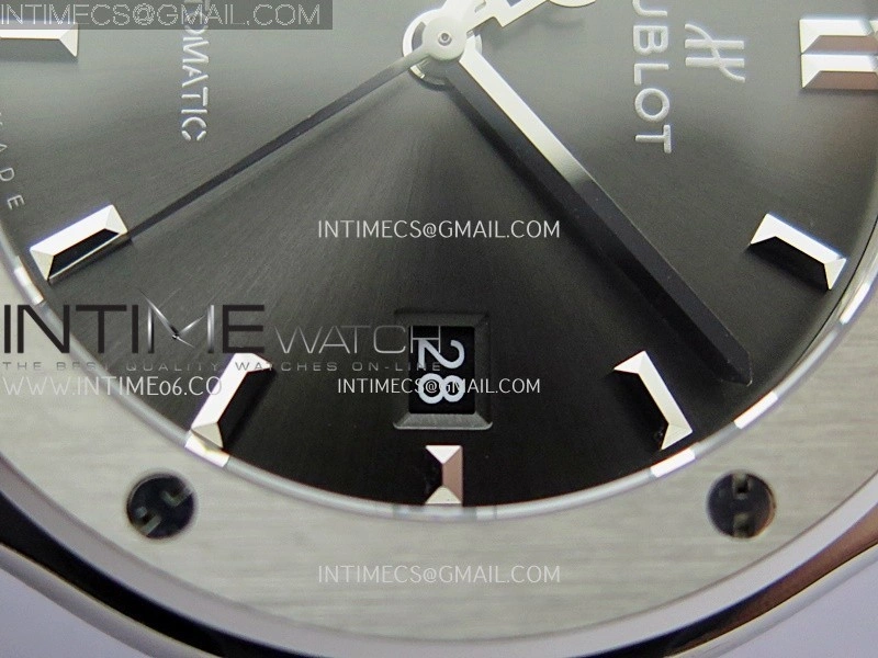 Classic Fusion 42mm Titanium JJZF 1:1 V2 Best Edition Gray Dial On Black Gummy Strap