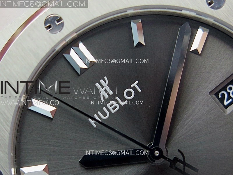 Classic Fusion 42mm Titanium JJZF 1:1 V2 Best Edition Gray Dial On Black Gummy Strap