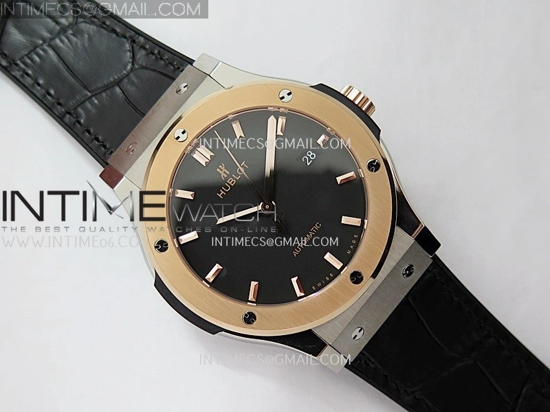 Classic Fusion 42mm Titanium RG JJZF 1:1 Best Edition Black Dial On Black Gummy Strap