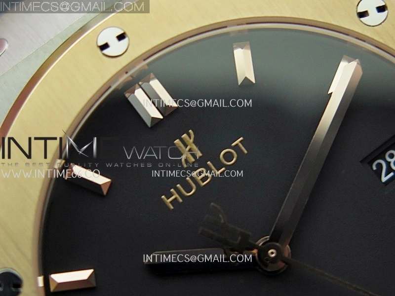 Classic Fusion 42mm Titanium RG JJZF 1:1 Best Edition Black Dial On Black Gummy Strap