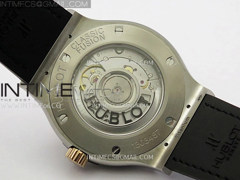 Classic Fusion 42mm Titanium RG JJZF 1:1 Best Edition Black Dial On Black Gummy Strap