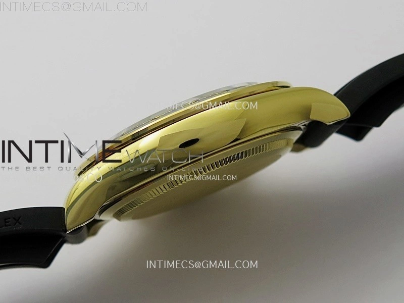 Daytona 126518 QF Gain Weight 1:1 Best Edition Gold Dial Black Subdial Sticks Markers on Oysterflex Strap SH4131 V11