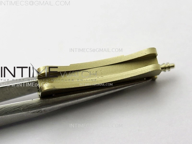 Daytona 126518 QF Gain Weight 1:1 Best Edition Gold Dial Black Subdial Sticks Markers on Oysterflex Strap SH4131 V11