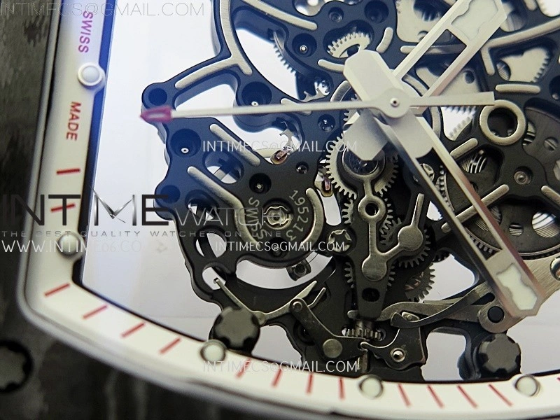 RM055 NTPT APSF 1:1 Best Edition White Inner Bezel Black Crown On White Rubber Strap RMUL2 Super Clone