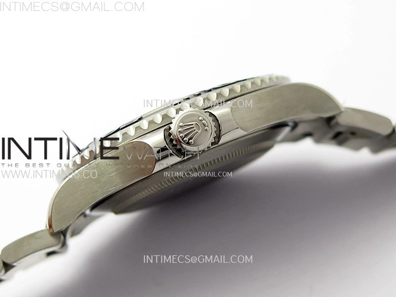 Yacht-Master 226627 Titanium EWE Best Edition Black Dial on Titanium Bracelet EW3235