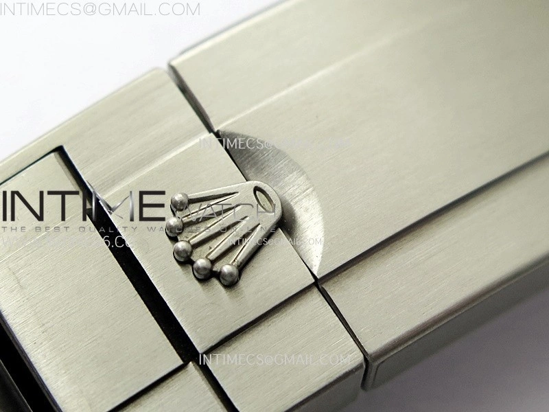 Yacht-Master 226627 Titanium EWE Best Edition Black Dial on Titanium Bracelet EW3235