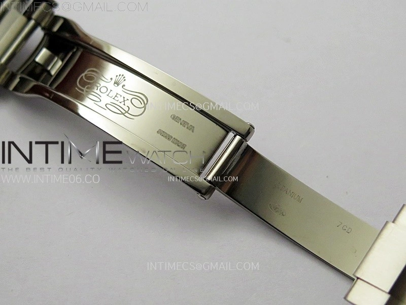 Yacht-Master 226627 Titanium EWE Best Edition Black Dial on Titanium Bracelet EW3235