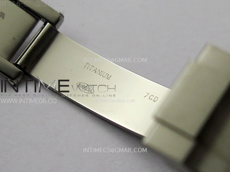 Yacht-Master 226627 Titanium EWE Best Edition Black Dial on Titanium Bracelet EW3235