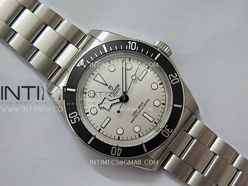 Heritage Black Bay M7943 43mm SS ZF 1:1 Best Edition Silver Dial On SS Bracelet A2824