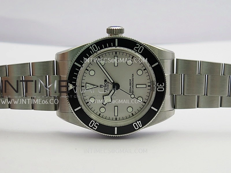 Heritage Black Bay M7943 43mm SS ZF 1:1 Best Edition Silver Dial On SS Bracelet A2824