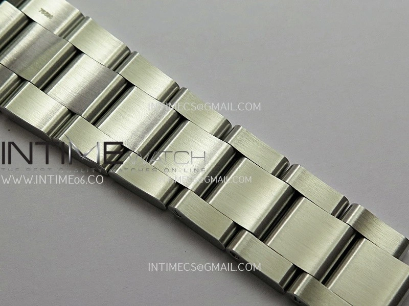 Heritage Black Bay M7943 43mm SS ZF 1:1 Best Edition Silver Dial On SS Bracelet A2824