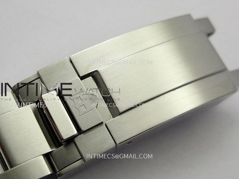 Heritage Black Bay M7943 43mm SS ZF 1:1 Best Edition Silver Dial On SS Bracelet A2824