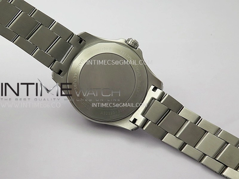 Avenger Chronometer 44mm GMT Red Second Hand SS B50 Best Version Black Dial On SS Bracelet A2836
