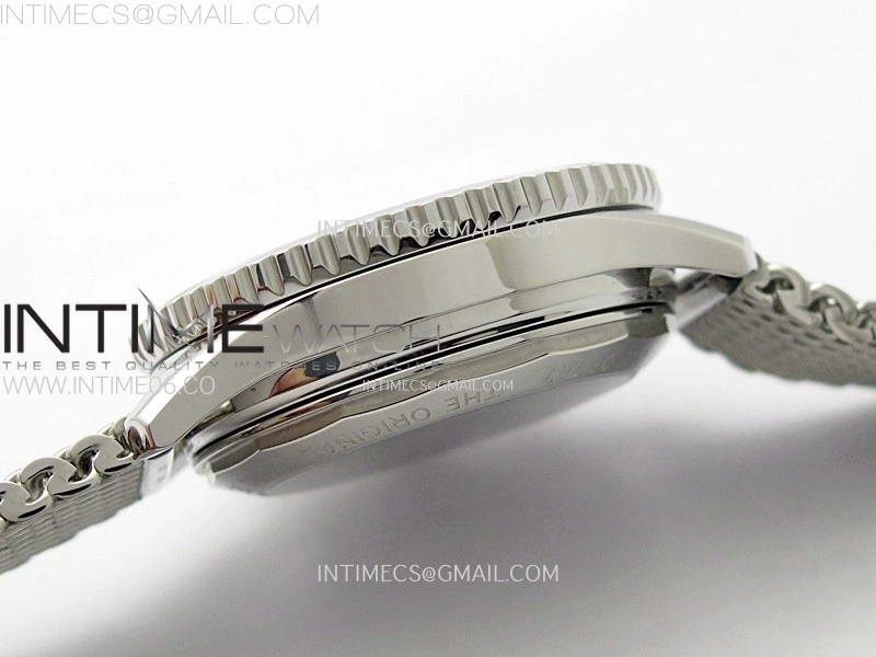Navitimer B01 43mm SS B50 Best Edition White Dial Black Subdial On SS Bracelet A7750