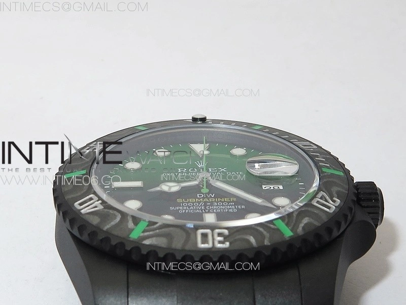 Submariner DIW Carbon Bezel VSF 1:1 Best Edition Green Dial on DLC Bracelet VS3135