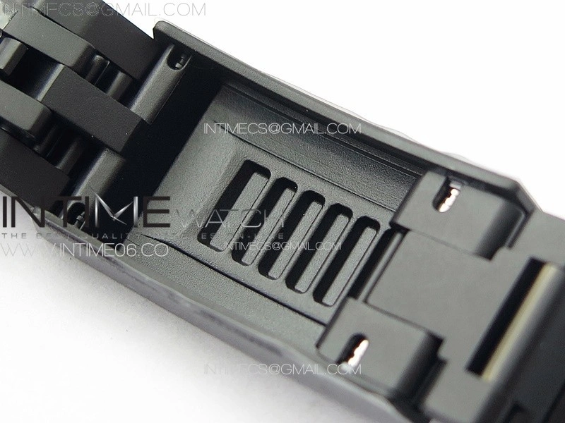 Submariner DIW Carbon Bezel VSF 1:1 Best Edition Green Dial on DLC Bracelet VS3135