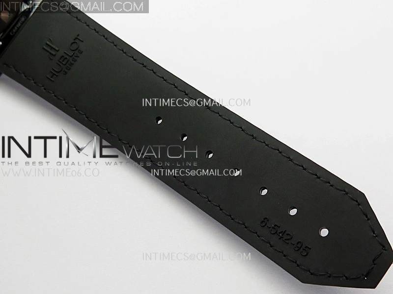 Classic Fusion 42mm Ceramic RG JJZF 1:1 Best Edition Black Carbon Dial On Black Gummy Strap