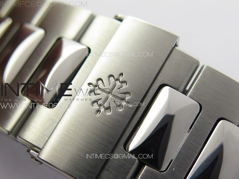Nautilus 5726 Full Function SS PPF 1:1 Best Edition Blue Dial on SS Bracelet PPF324