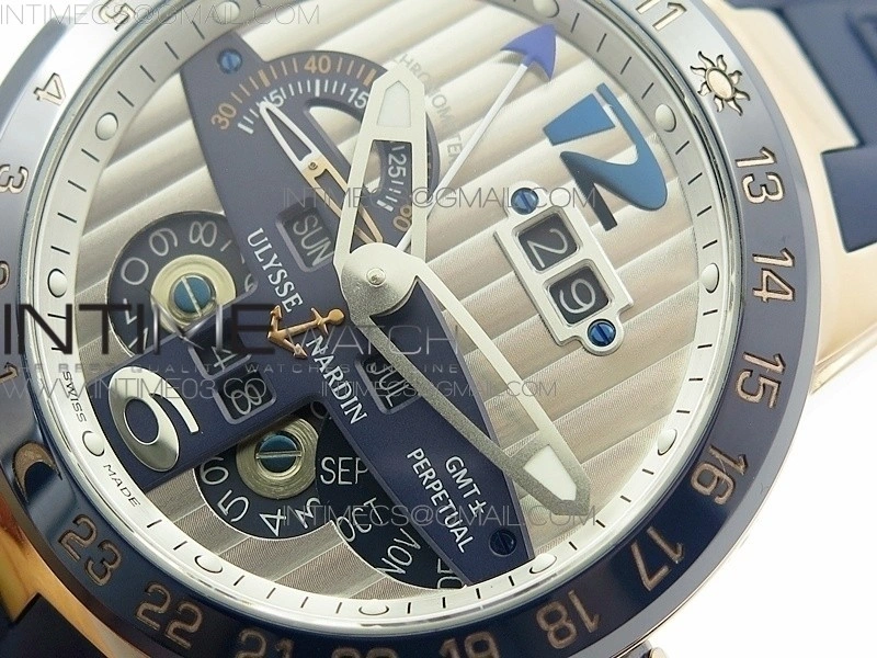 Executive Toro RG TWA 1:1 Best Edition White Dial on Blue Rubber Strap Asian UN-32