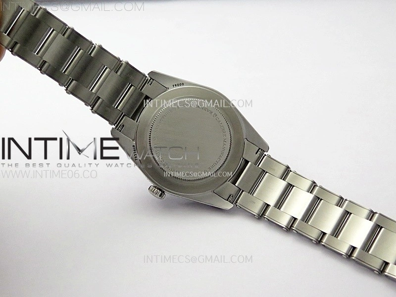 Heritage Black Bay M79000N 37mm SS ZF 1:1 Best Edition Black Dial Black Bezel on SS Bracelet A2824