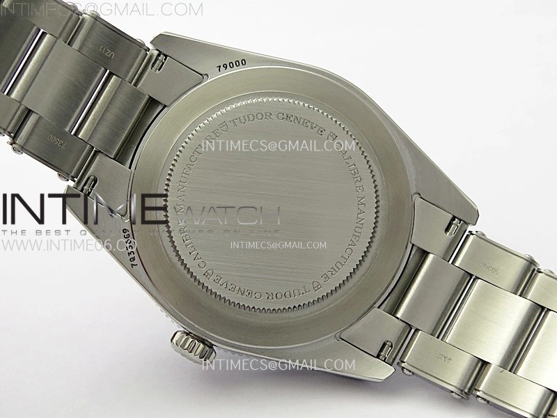 Heritage Black Bay M79000N 37mm SS ZF 1:1 Best Edition Black Dial Black Bezel on SS Bracelet A2824