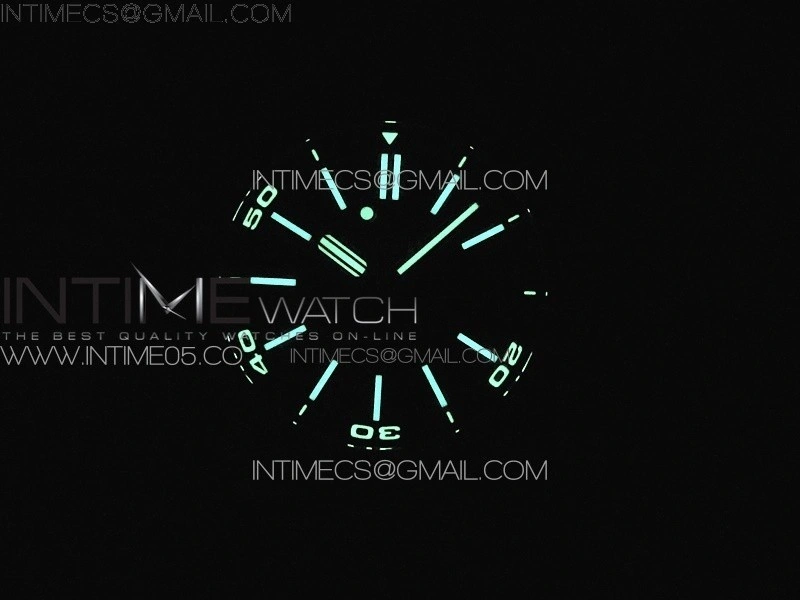 Royal Oak Offshore Diver 15710 ZF 1:1 Best Edition Black Dial on Black Rubber Strap
