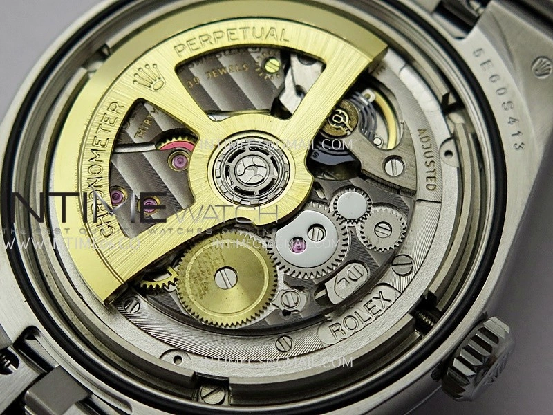 Land Dweller 127286 Diamond Bezel Gain Weight SS B Factory Ice Blue Dial T Diamond Marker On SS Bracelet A7135