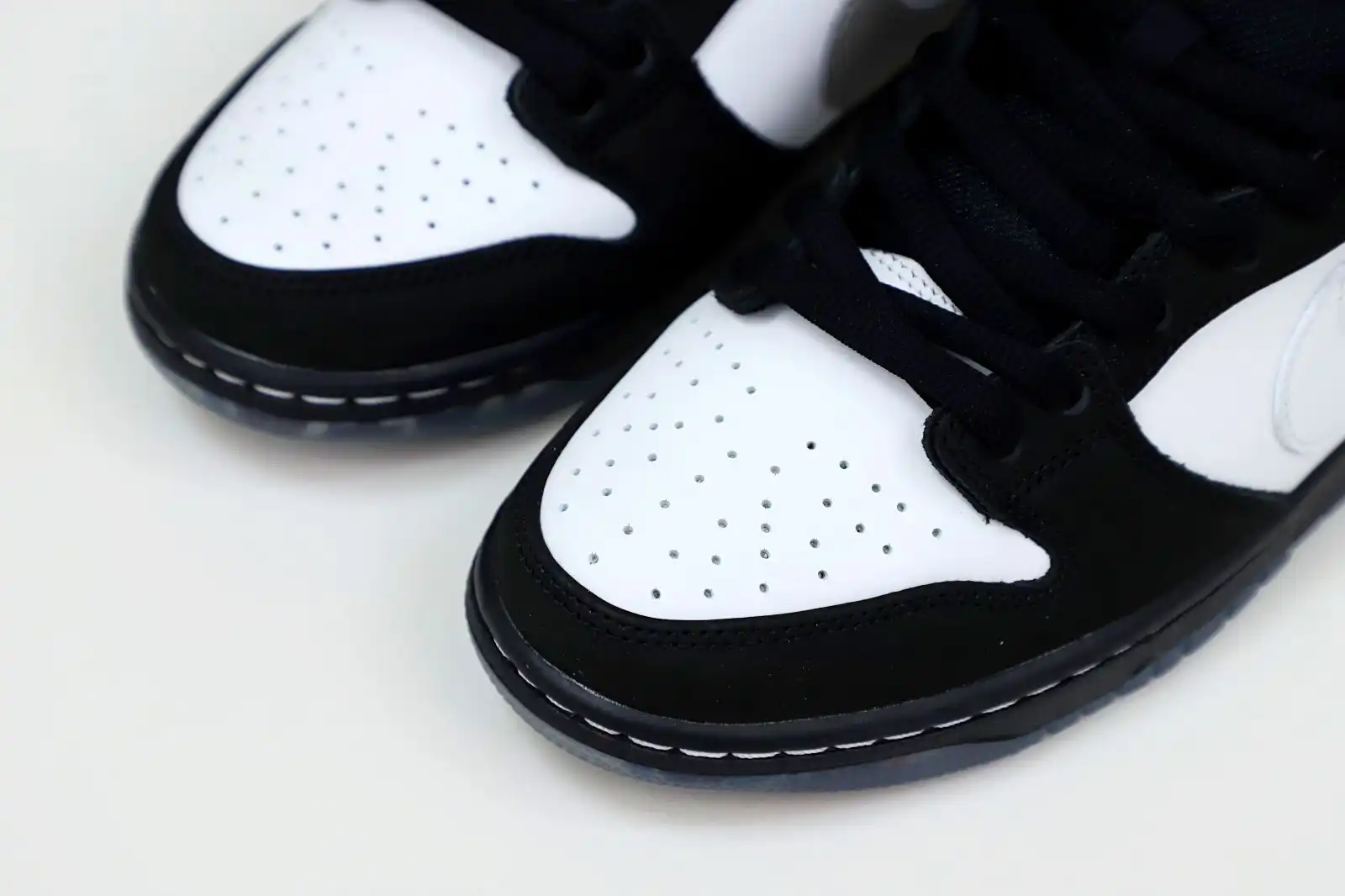 Kimikick NIKE SB DUNK LOW STAPLE PANDA PIGEON (REGULAR BOX)