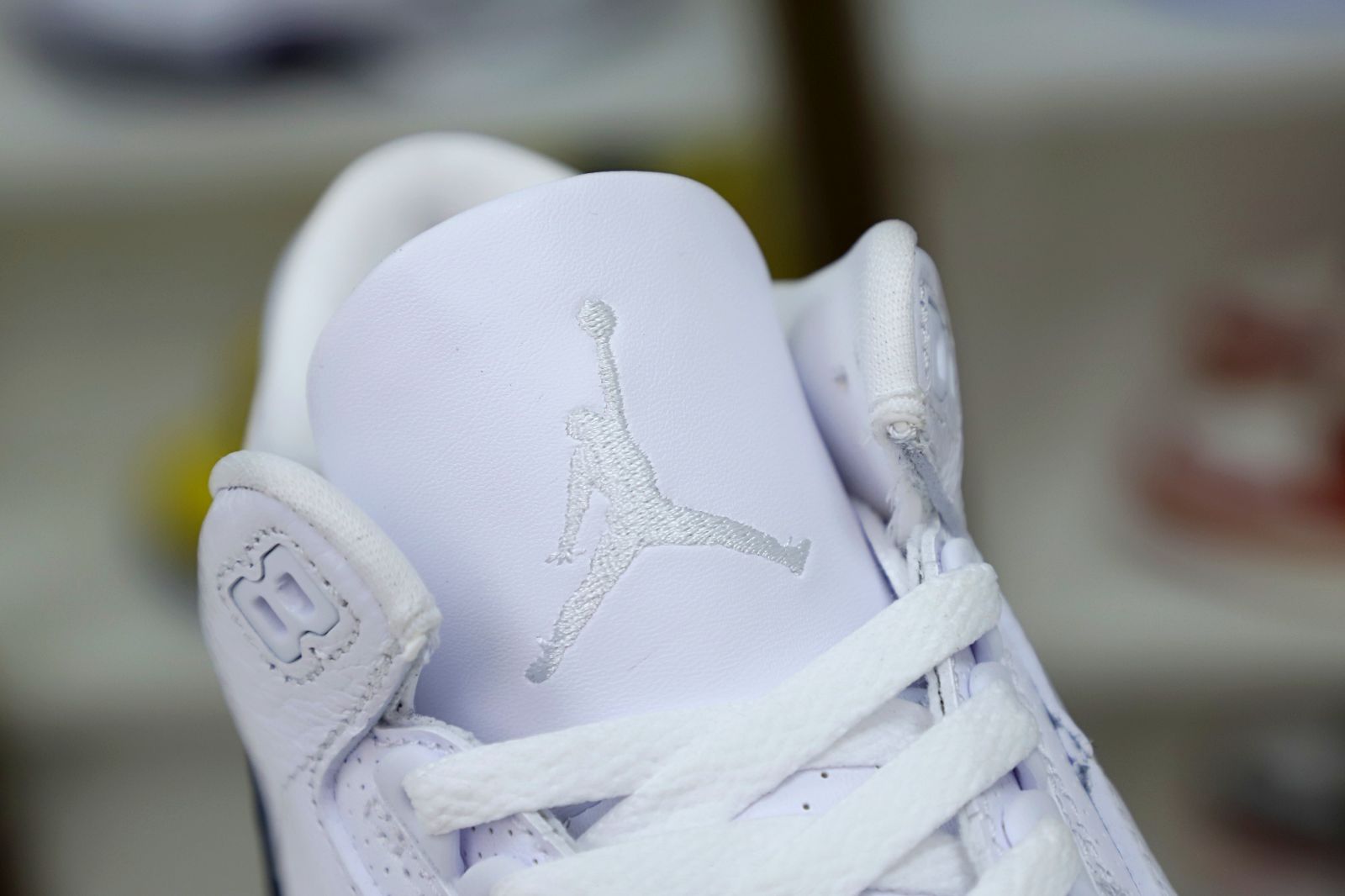 Kimi kick FRAGMENT DESIGN X AIR JORDAN 3 RETRO SP 'WHITE'