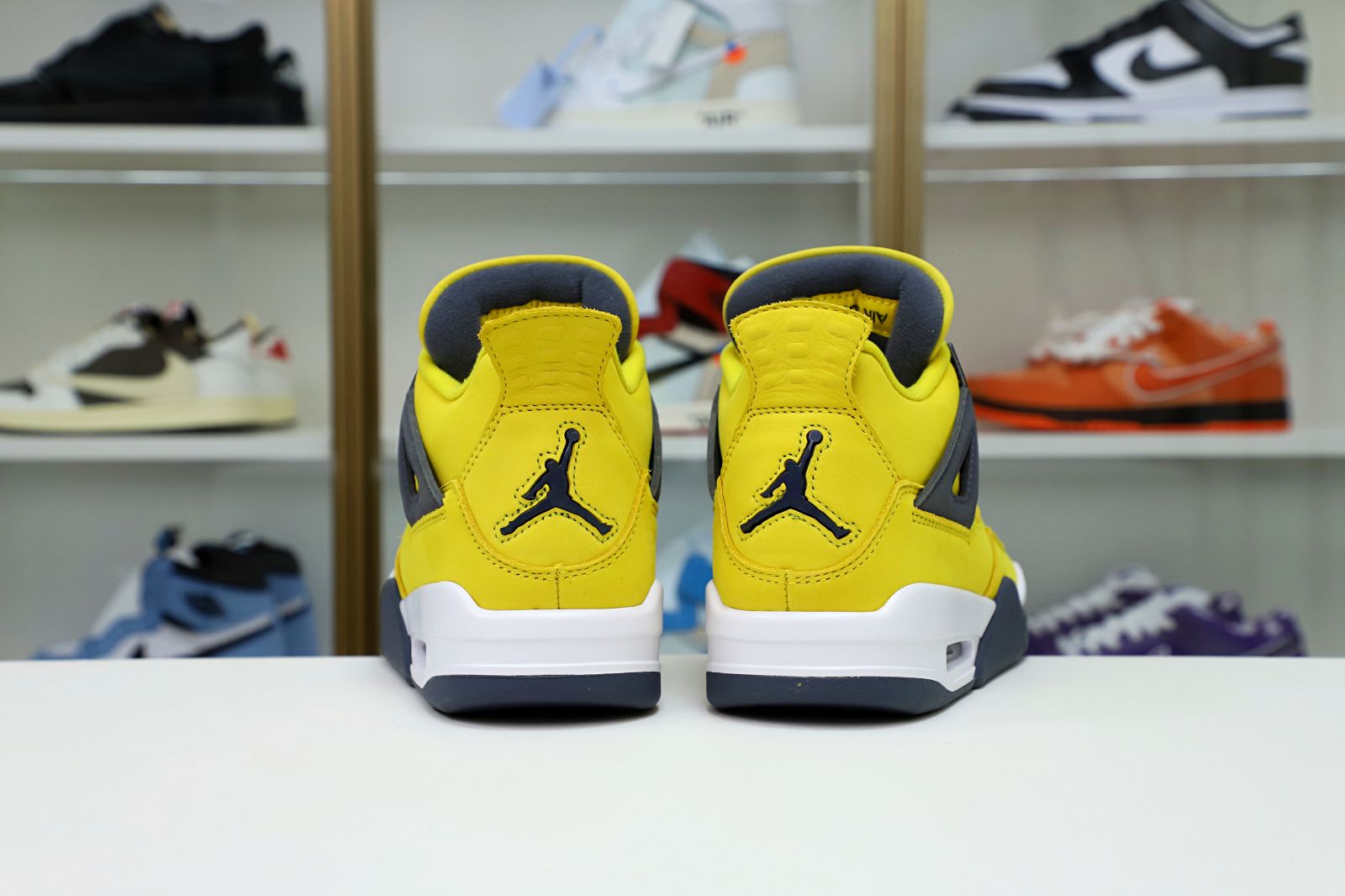 Kimi kick AIR JORDAN AIR JORDAN 4 RETRO 'LIGHTNING' 2021