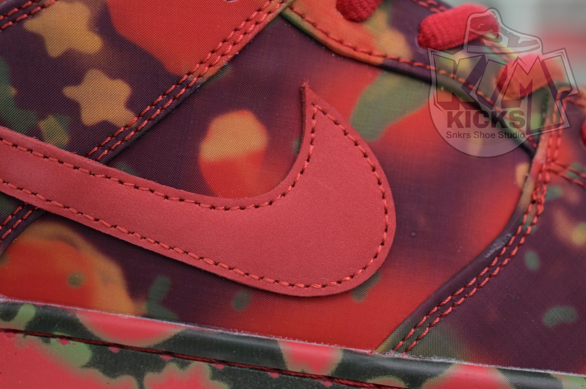 Kimi kick The Wizard of Oz x Nike SBDunk Low“Ruby Slipper”