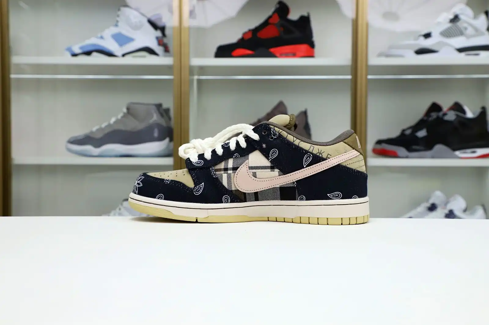 Kimikick TRAVIS SCOTT X DUNK LOW PREMIUM QS SB 'CACTUS JACK'