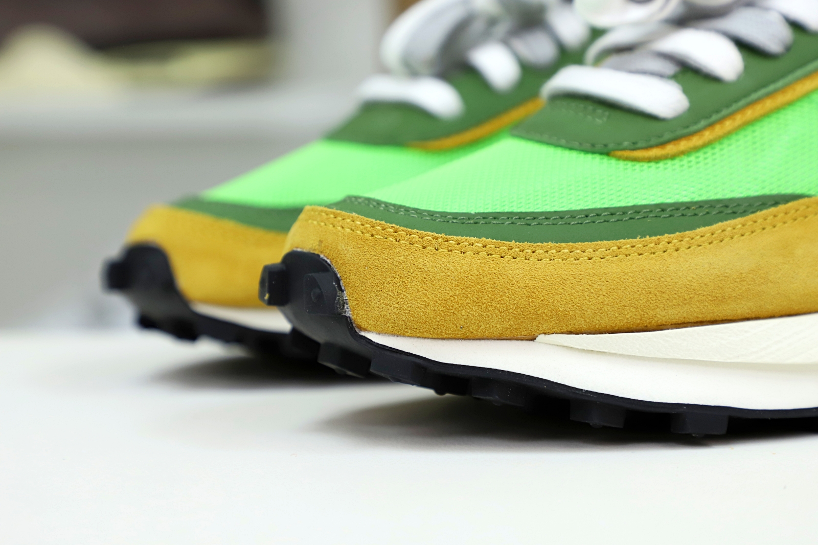 Kimi kick SACAI X LDWAFFLE 'GREEN GUSTO'