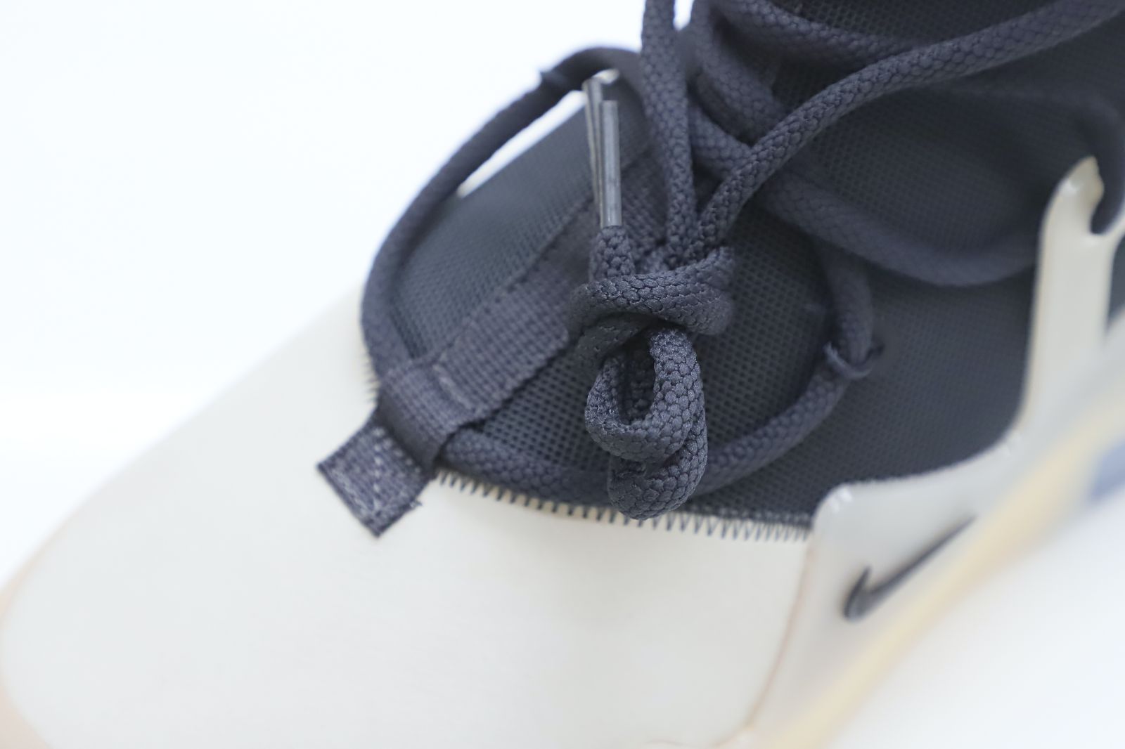 Kimi kick Nike Air Fear of God 1 string fog