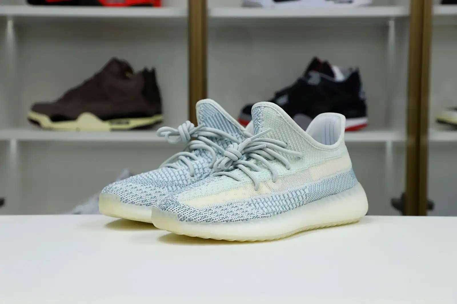 Kimikick YEEZY BOOST 350 V2 'CLOUD WHITE NON-REFLECTIVE'