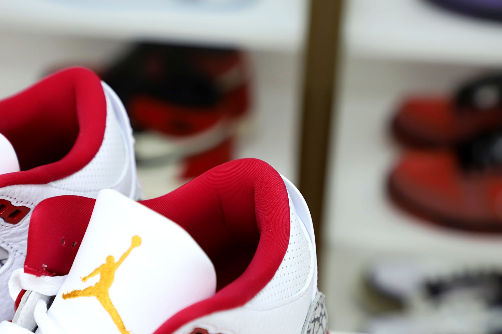 Kimi kick Air Jordan 3 Retro  Cardinal Red(CT8532-126）