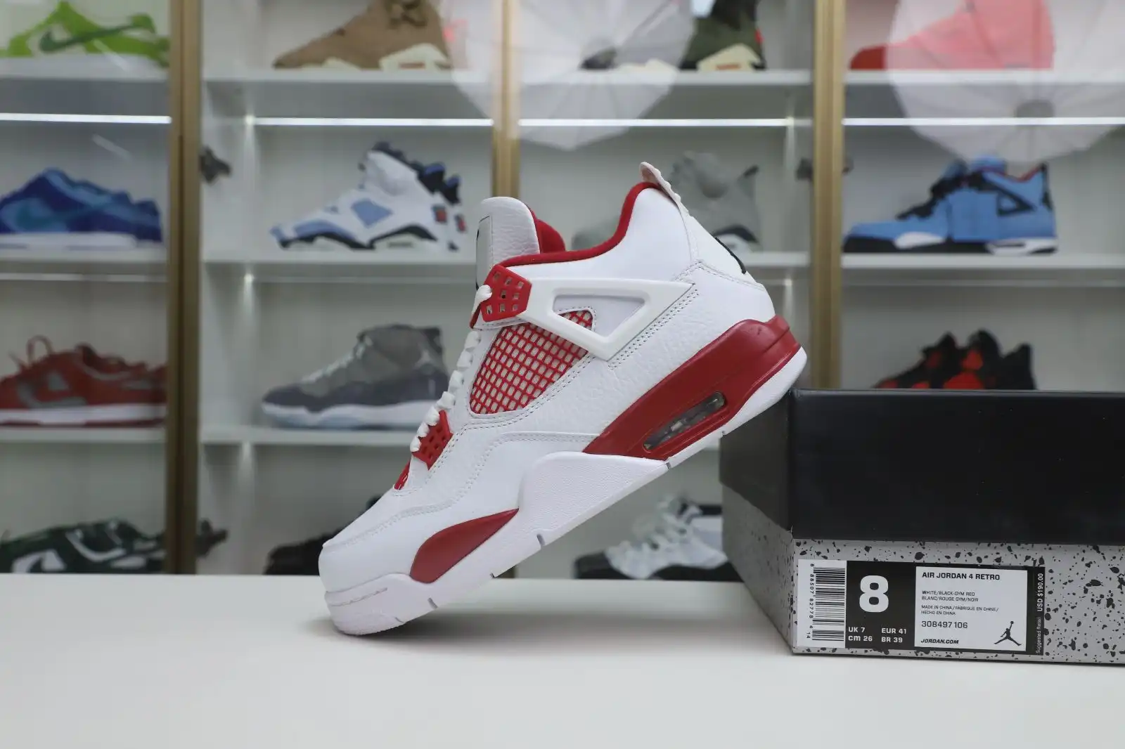 Reps Kimi kick AIR JORDAN4 RETRO ALTERNATE 89