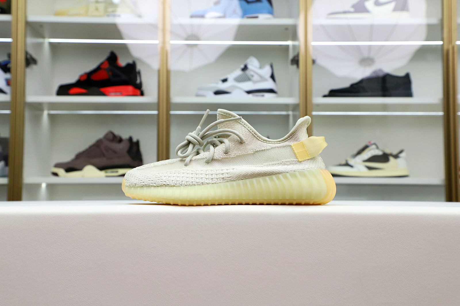 Kimi kick YEEZY BOOST 350 V2 'NATURAL'