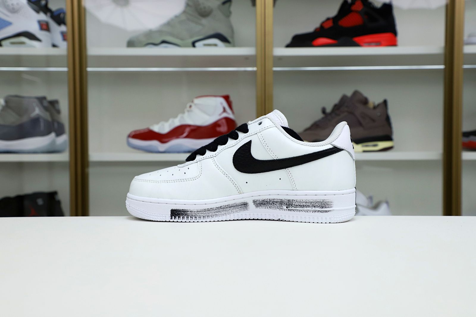 Kimi kick Nike Air Force 1 Low para- noise 2.0