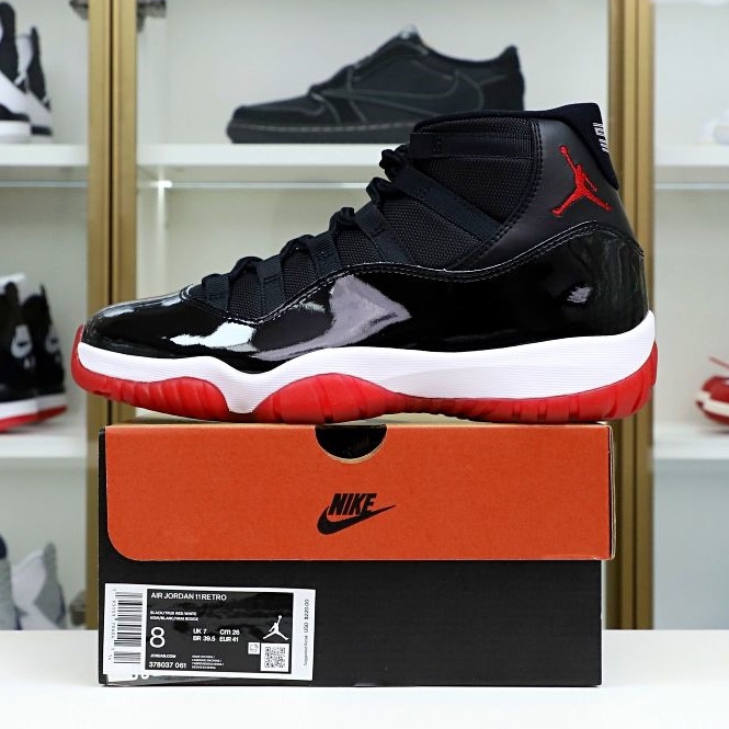 Kimi kick AIR JORDAN 11 RETRO 'BRED' 2019