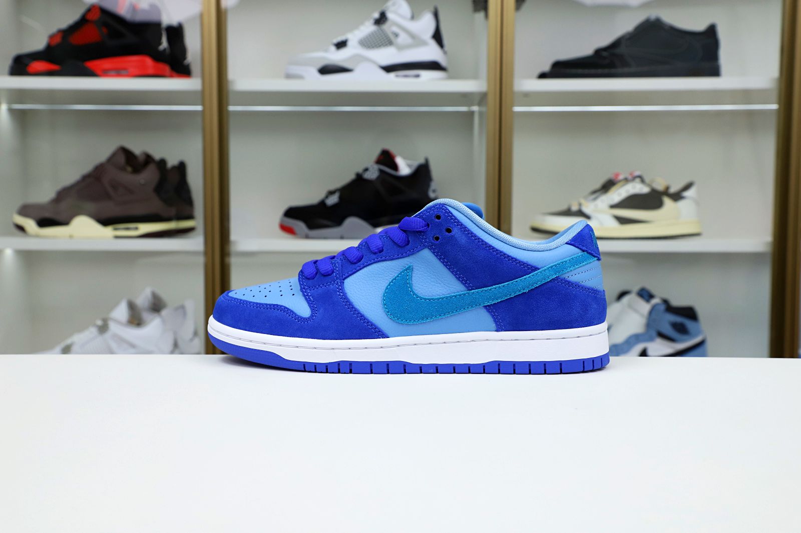 Kimi kick NIKE SB DUNK LOW BLUE RASPBERRY