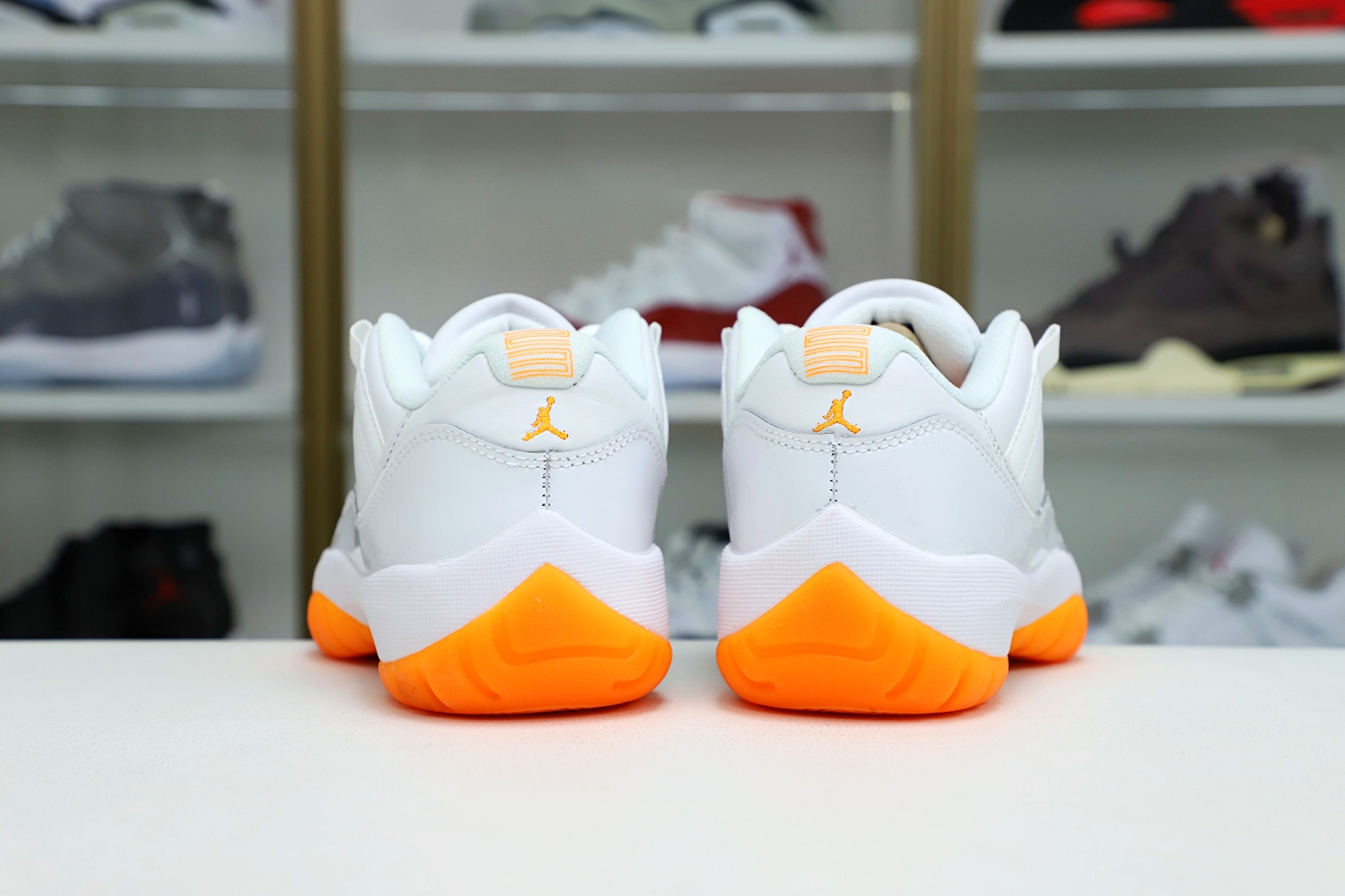 Kimi kick WMNS AIR JORDAN 11 RETRO LOW 'BRIGHT CITRUS'