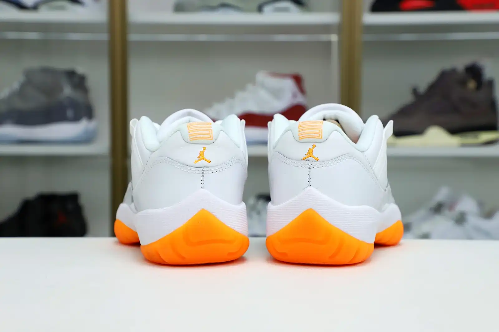 Kimikick WMNS AIR JORDAN 11 RETRO LOW 'BRIGHT CITRUS'