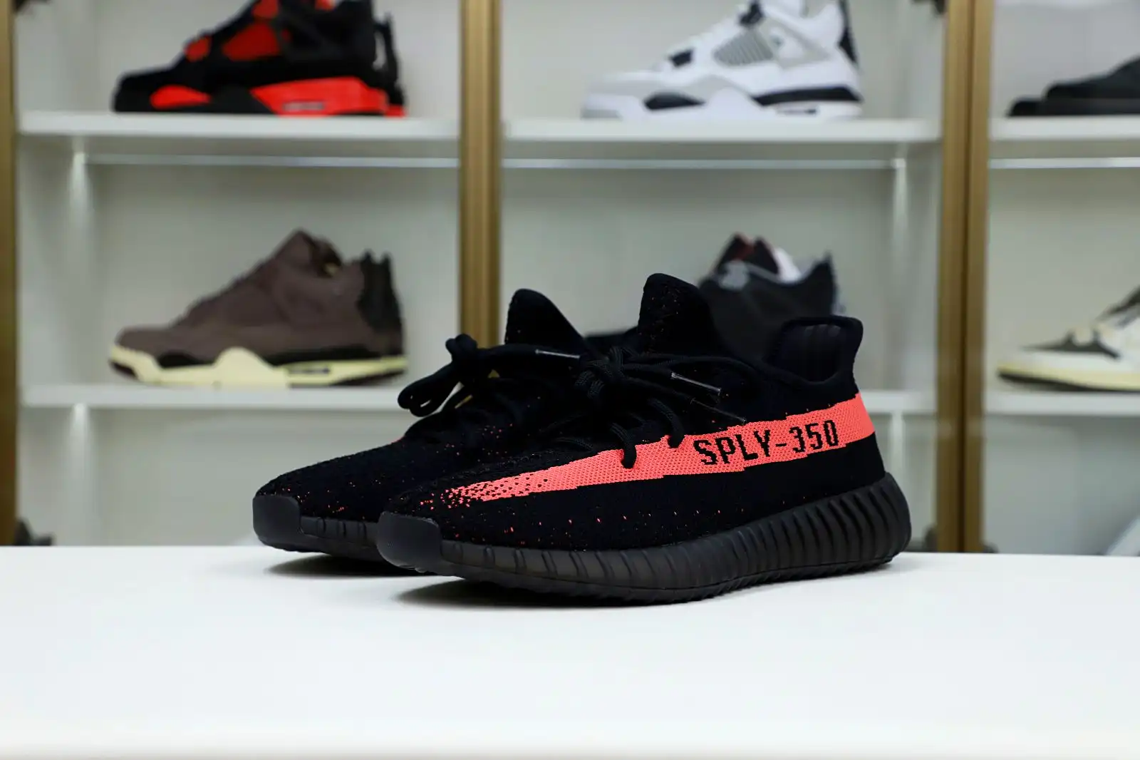 Kimikick YEEZY BOOST 350 V2 'RED'