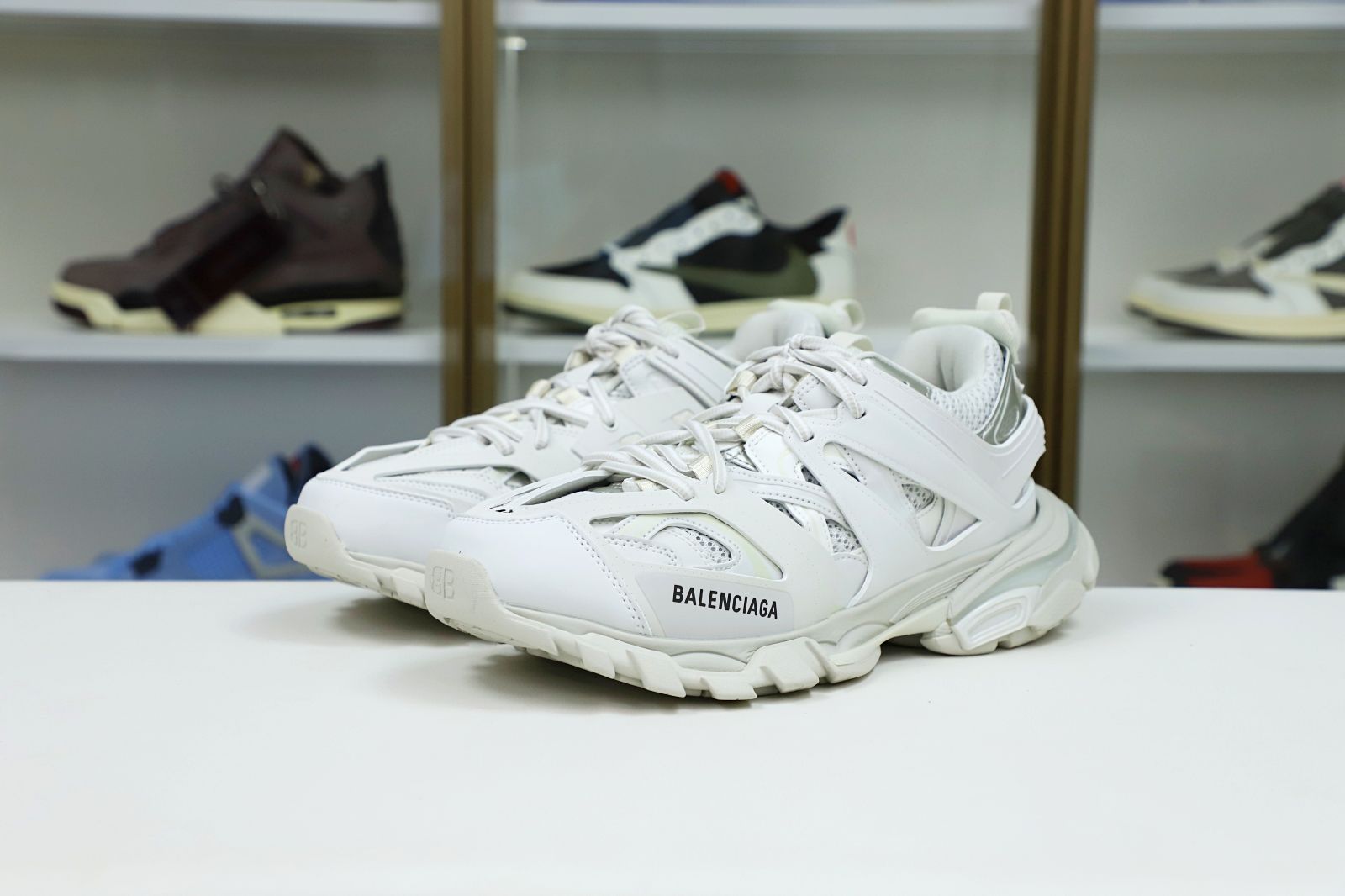 Kimi kick TRACK TRAINER WHITE