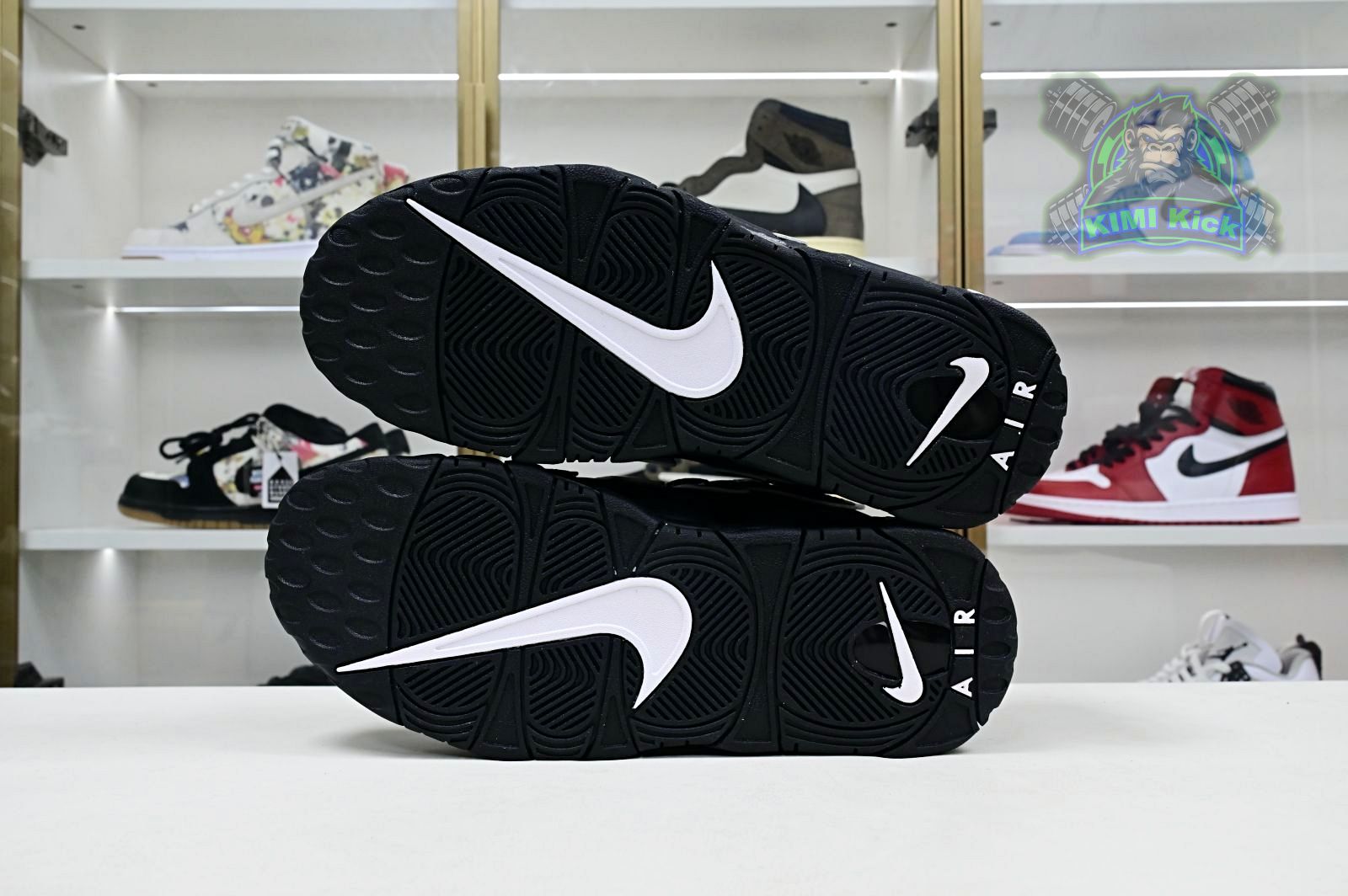 Kimi kick AMBUSH x Nike Air More Uptempo Low