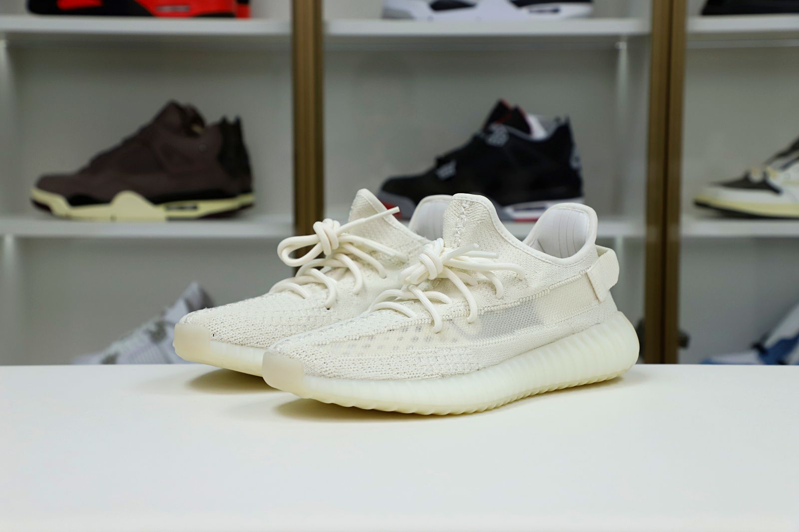 Kimi kick YEEZY BOOST 350 V2 “PURE OAT”