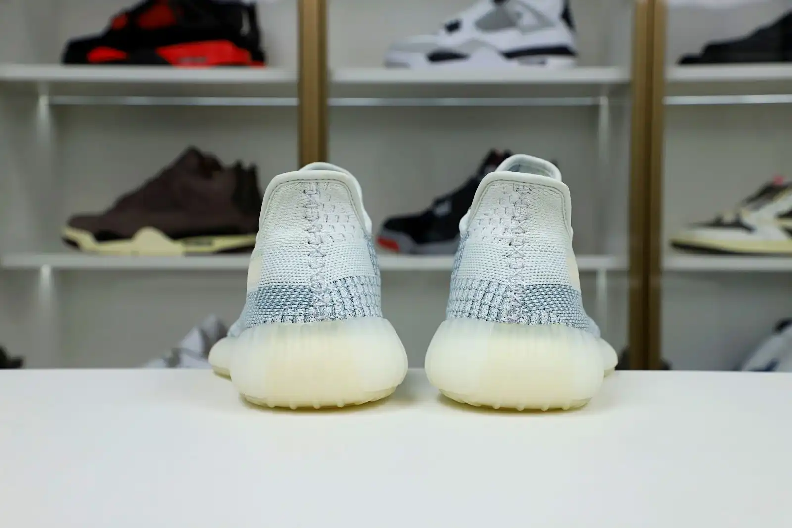 Kimikick YEEZY BOOST 350 V2 'CLOUD WHITE NON-REFLECTIVE'