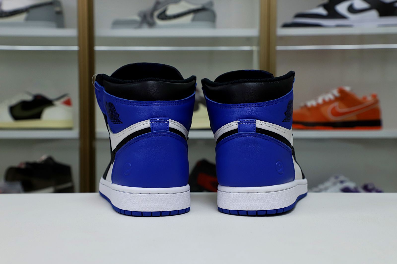 Kimi kick FRAGMENT DESIGN X AIR JORDAN 1 RETRO HIGH