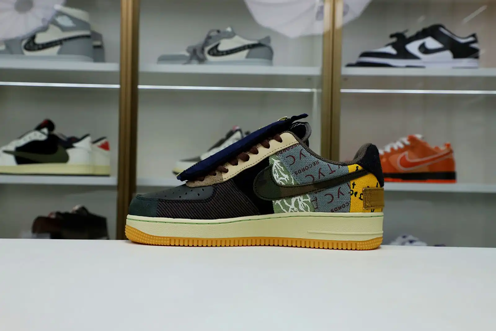 Kimikick TRAVIS SCOTT X AIR FORCE 1 LOW 'CACTUS